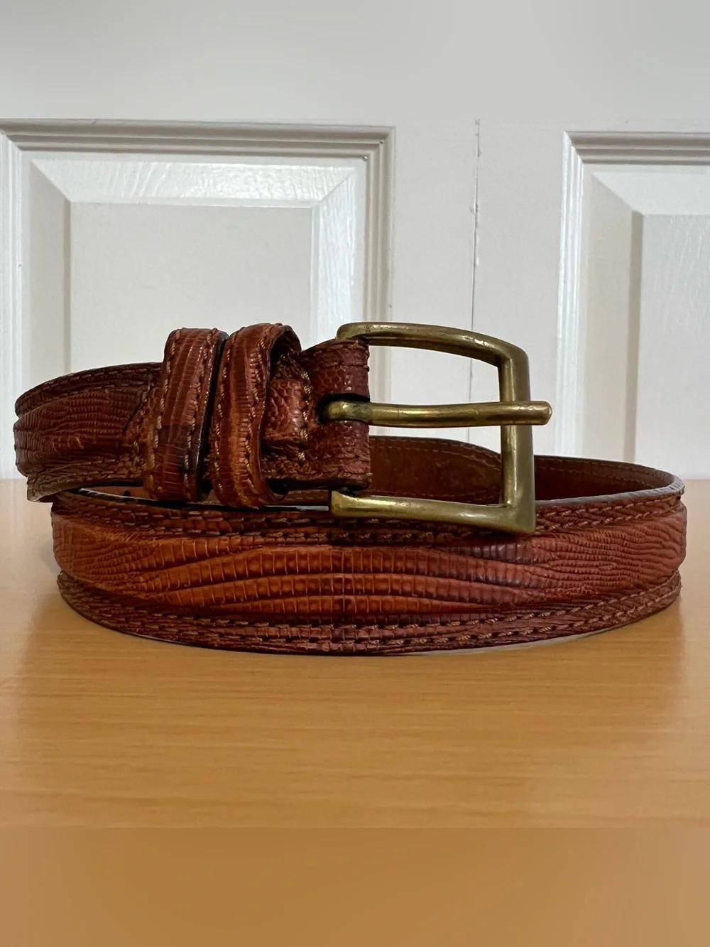 Vtg Giogio Armani Men's Brown Textured Leather Belt Size 70/28